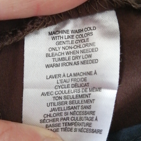 Caribbean Joe, Island Supply Company, ladies dark brown Capri, Size 6, petite - Picture 9 of 9